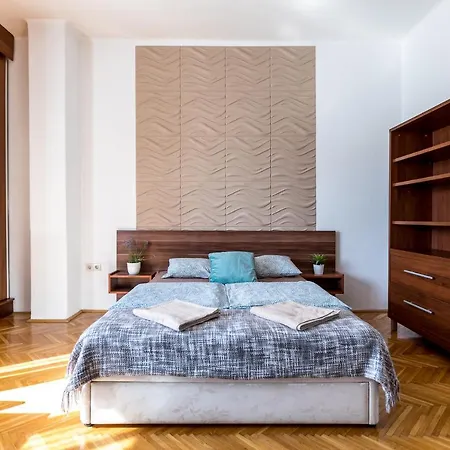 Apartment Danube